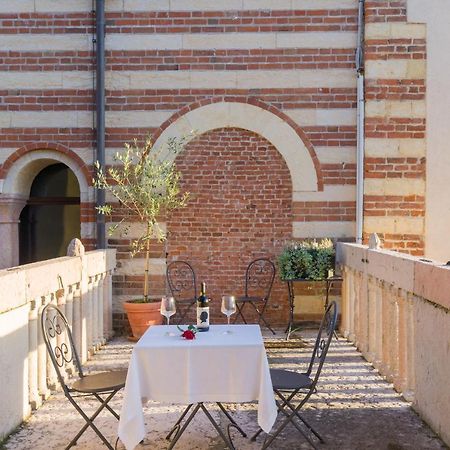 Domus La Costa Apartment Verona Exterior photo