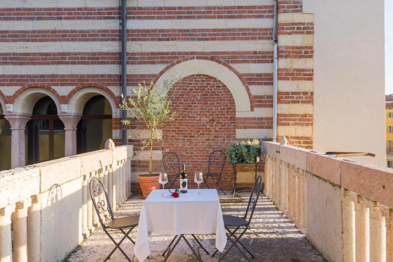 Domus La Costa Apartment Verona Exterior photo