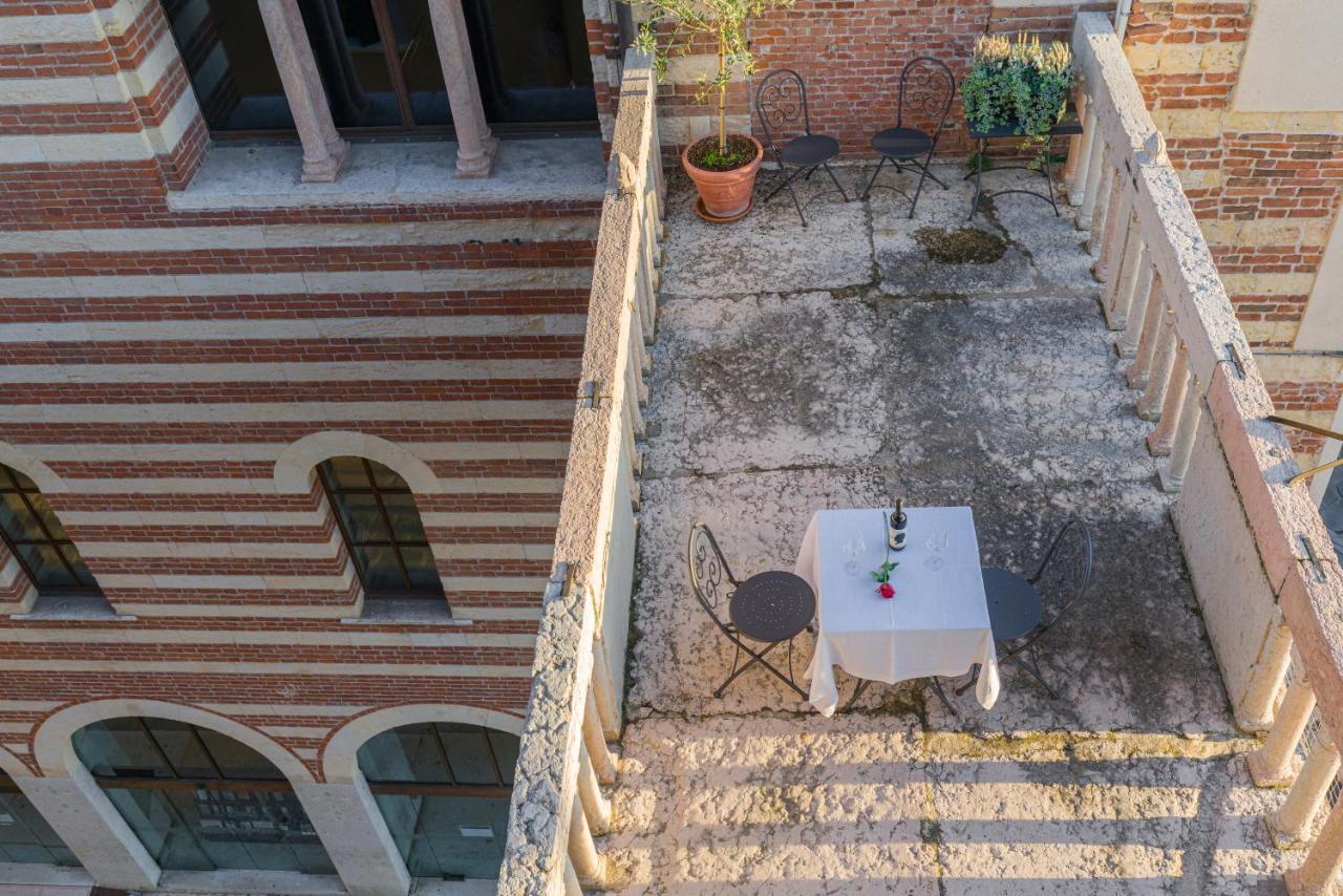Domus La Costa Apartment Verona Exterior photo