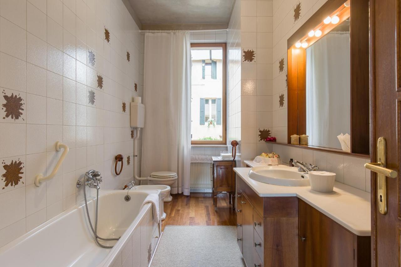Domus La Costa Apartment Verona Exterior photo
