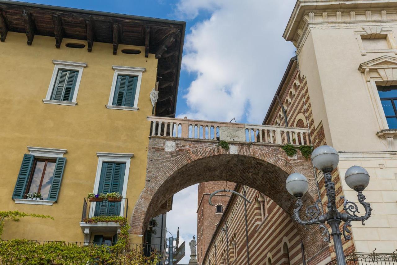 Domus La Costa Apartment Verona Exterior photo